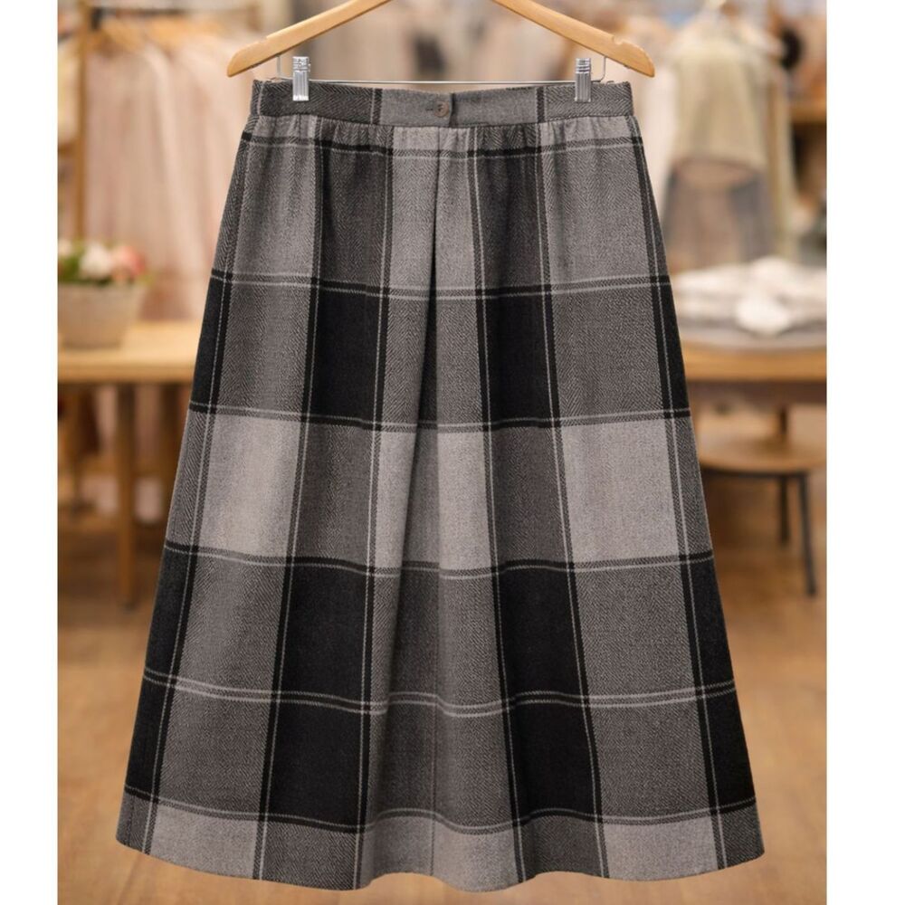Vintage St. Michael Wool Plaid Skirt 14 Gray Black A-Line Midi Dark Academia